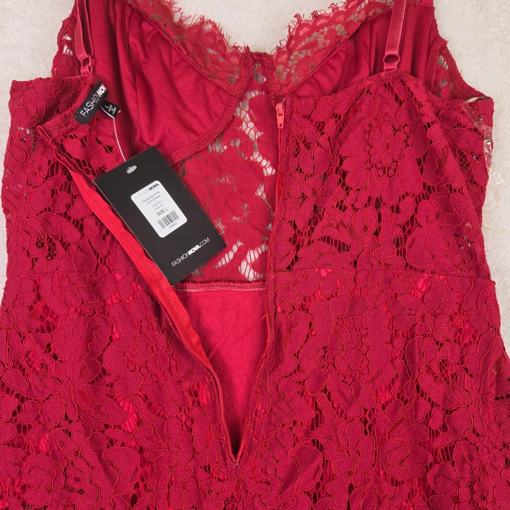 Fashion Nova Dropping Hints Lace Dress Burgundy Red Floral Midi DR5907N Size L - Picture 6 of 7